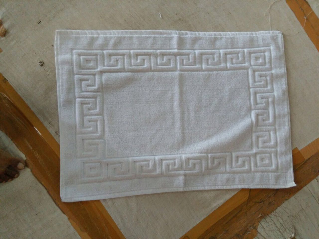 Greek Key Luxury Hotel Bath Mat